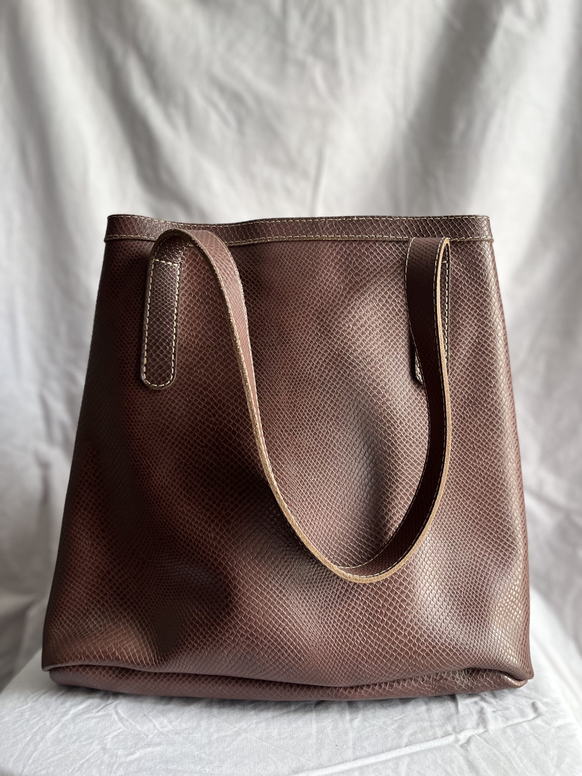Embossed Snakeskin Pattern Leather Tote Bag - Mahogany Brown - Image 4